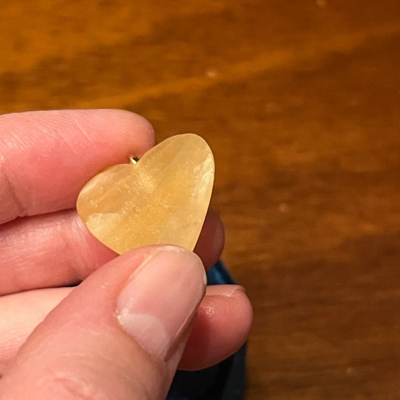 Butterscotch Banded Agate Carved Heart Charm - Picture 5 of 9